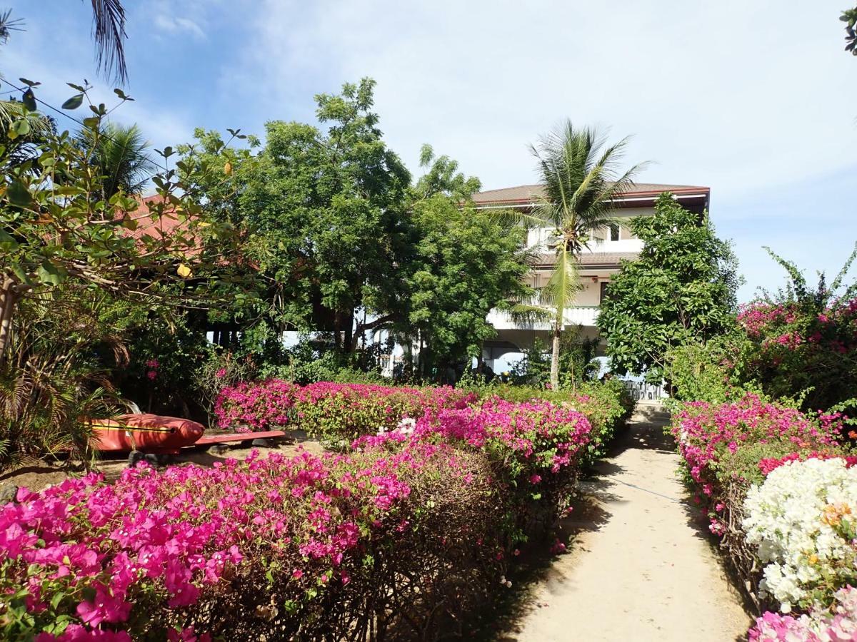 Nost Cottages Lapu-Lapu City Buitenkant foto